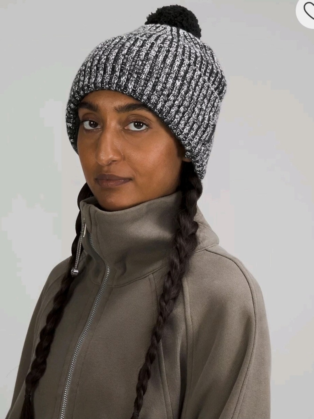 Lululemon Textured Fleece Lined Knit Beanie  Size O/S Black Grey Wool, Cashmere